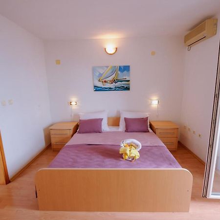 Pension Maric Rooms Brist Esterno foto