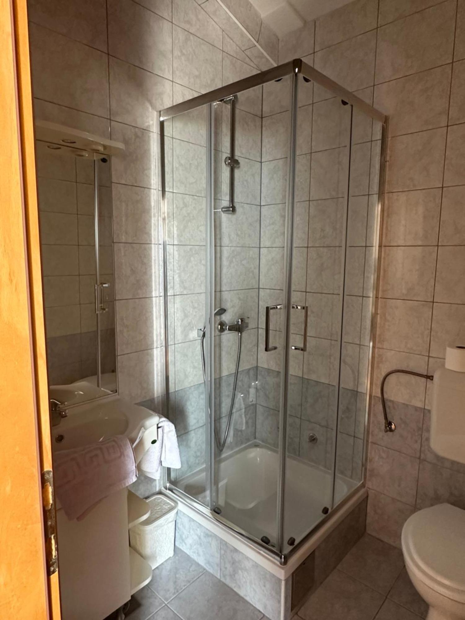 Pension Maric Rooms Brist Esterno foto