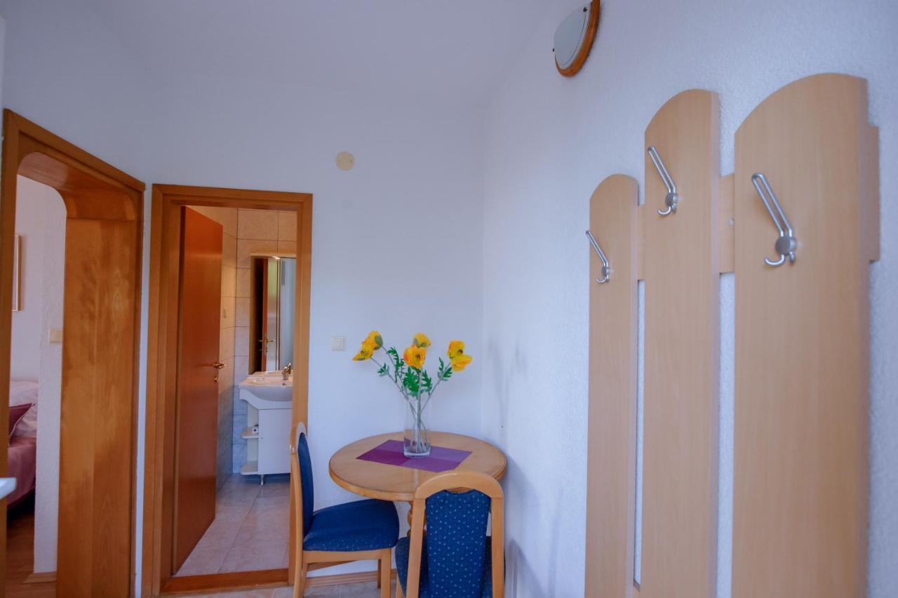Pension Maric Rooms Brist Esterno foto