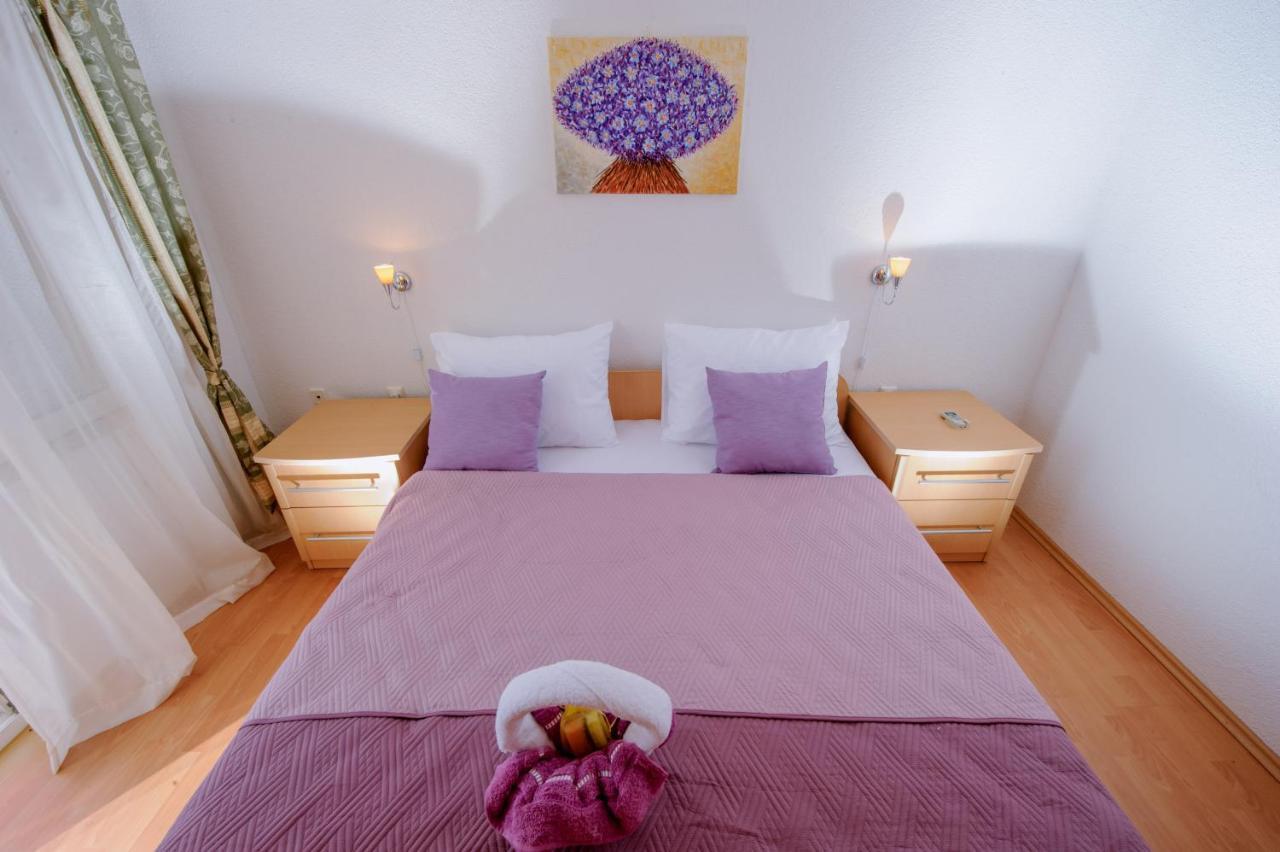 Pension Maric Rooms Brist Esterno foto