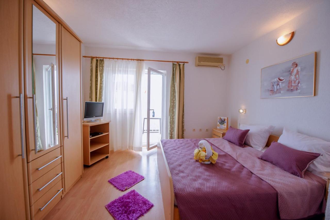 Pension Maric Rooms Brist Esterno foto